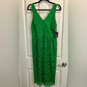 💚” Simply Vera” Vera Wang Green Lace Fully Lined Dress w/ Pockets Size M💚